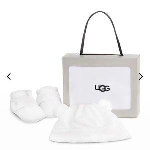 UGG Bixbee Fleece Booties & Beanie Set